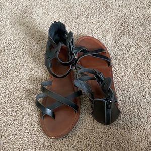 American Eagle Sandals